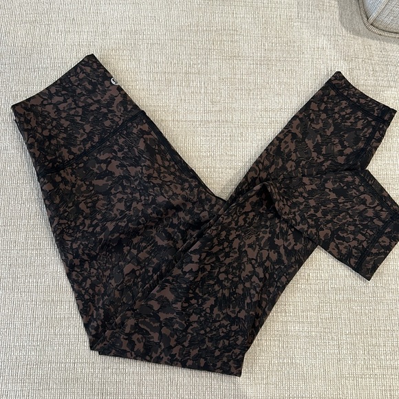 New Lululemon Leggings - Picture 2 of 11